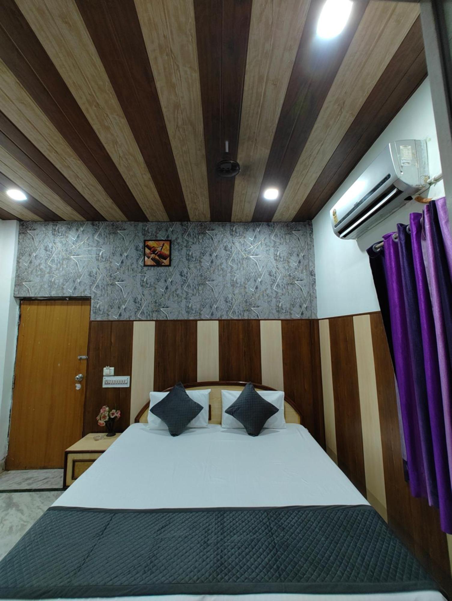 Hotel Swarajya Palace Agra  Dış mekan fotoğraf