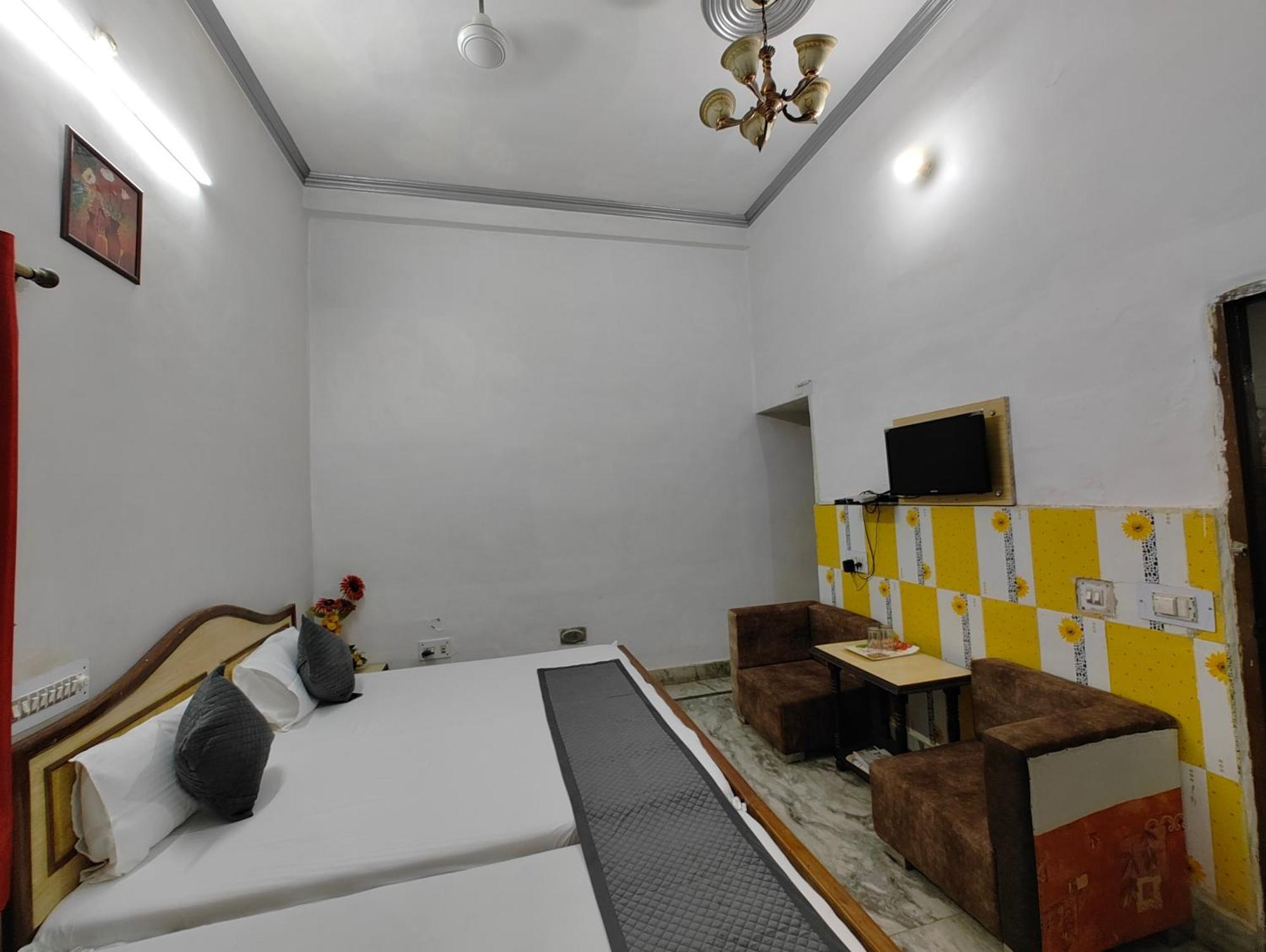 Hotel Swarajya Palace Agra  Dış mekan fotoğraf