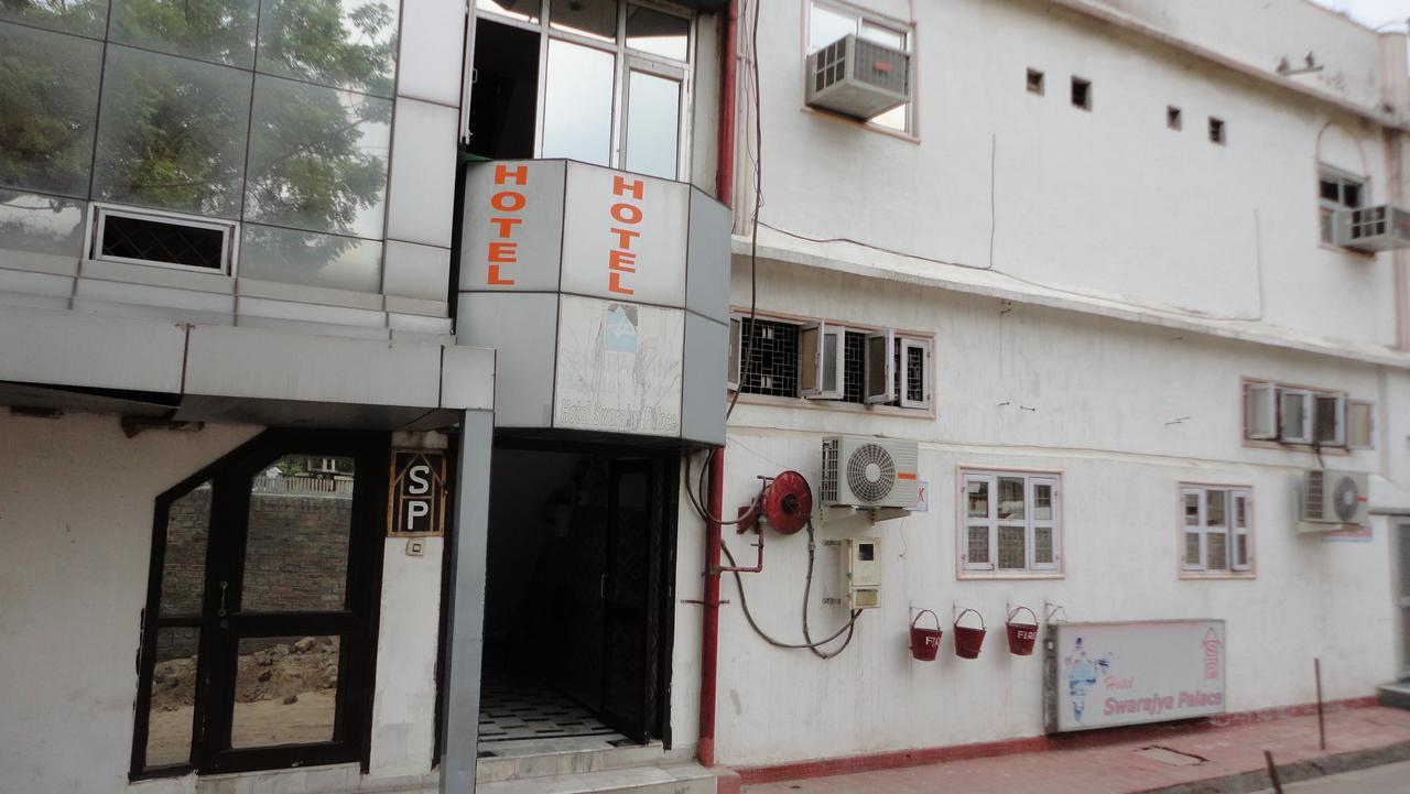 Hotel Swarajya Palace Agra  Dış mekan fotoğraf